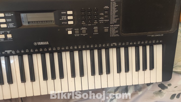 Selling my hardly used Yamaha PSR E363